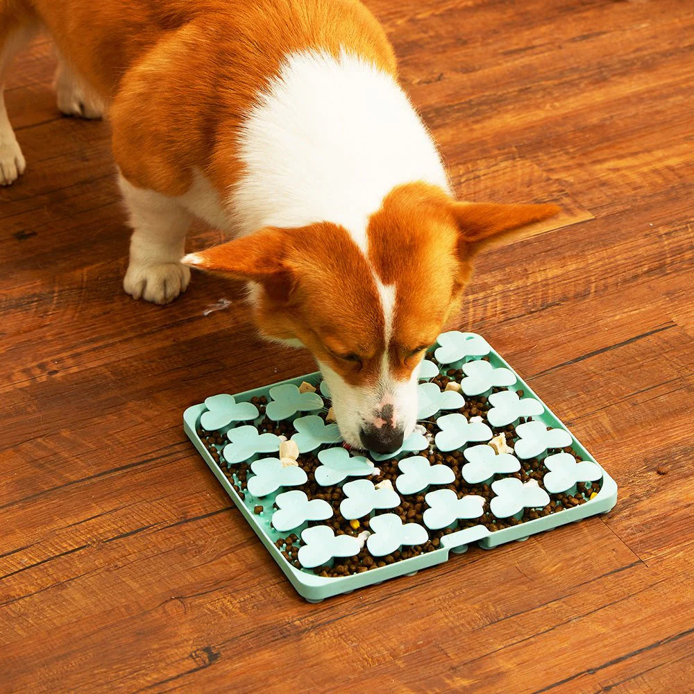 Puzzle Feeder Interactive Dog Slow Feeder Mat Lawn Green