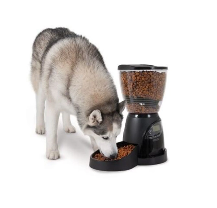 Petmate Aspen Pet Lebistro ® Programmable Food Dispenser Black (2 Sizes)