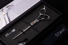 True Iconic Bravo Straight Shear With Teeth Lenght 7.25”